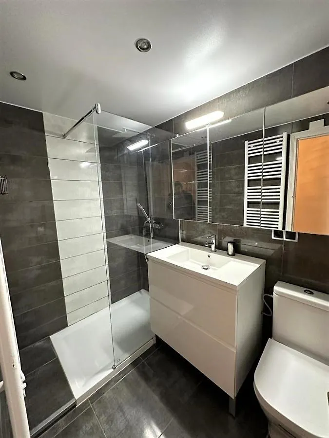 아파트 Apartamento Magnificas Vistas Mar Y Piscina Ref 298 로지즈 스페인
